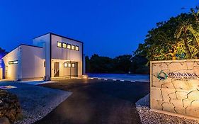 美ら海水族館まで車で3分の好立地ジャグジー付きの1棟貸suppai Resort Okinawa